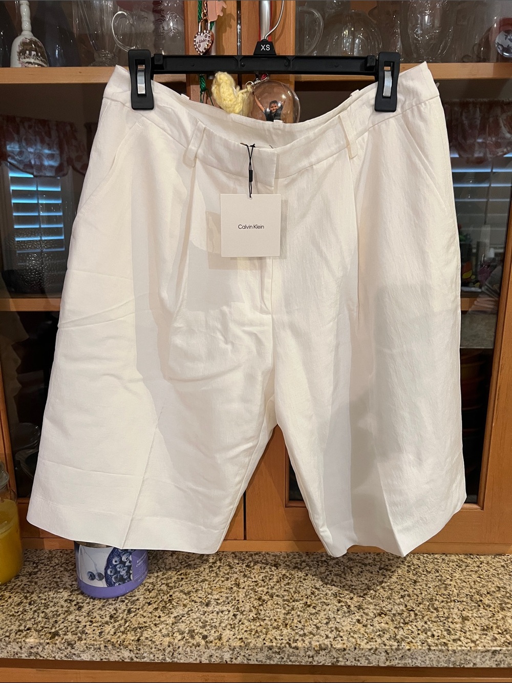 Calvin Klein White Pleated Linen-Blend Bermuda Shorts
